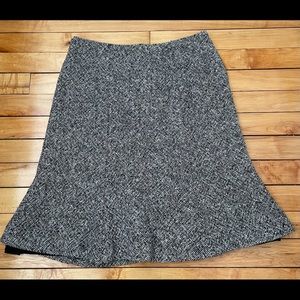 Black and white skirt from gap